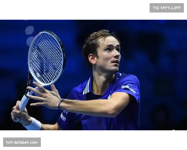 雷贾尼18岁1个月1天创纪录,意大利后卫海外首秀最年轻